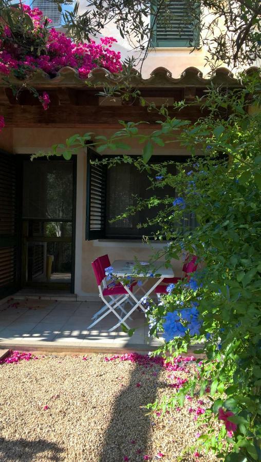 La Casa Nel Borgo Villa Chia Luaran gambar