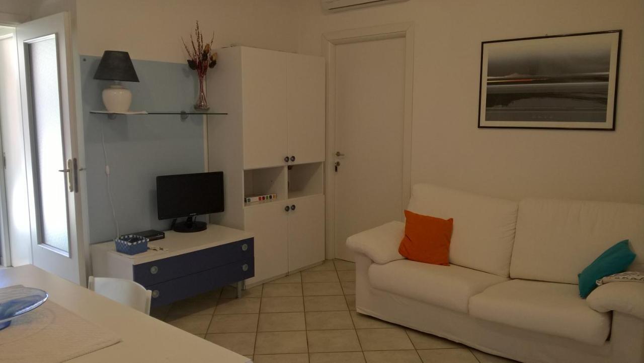 La Casa Nel Borgo Villa Chia Luaran gambar